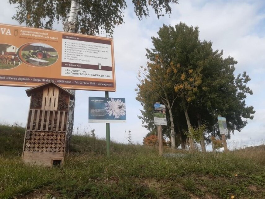 Betriebssitz AGOVA mit Insektenhotel