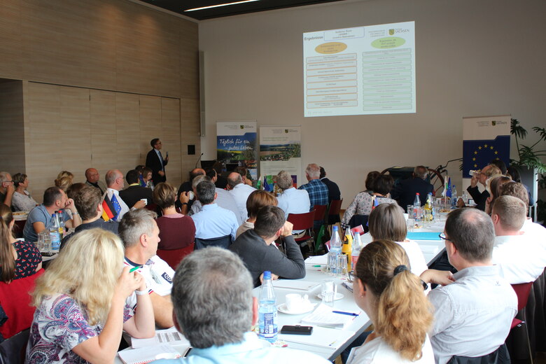 Blick in die Veranstaltungsrunde